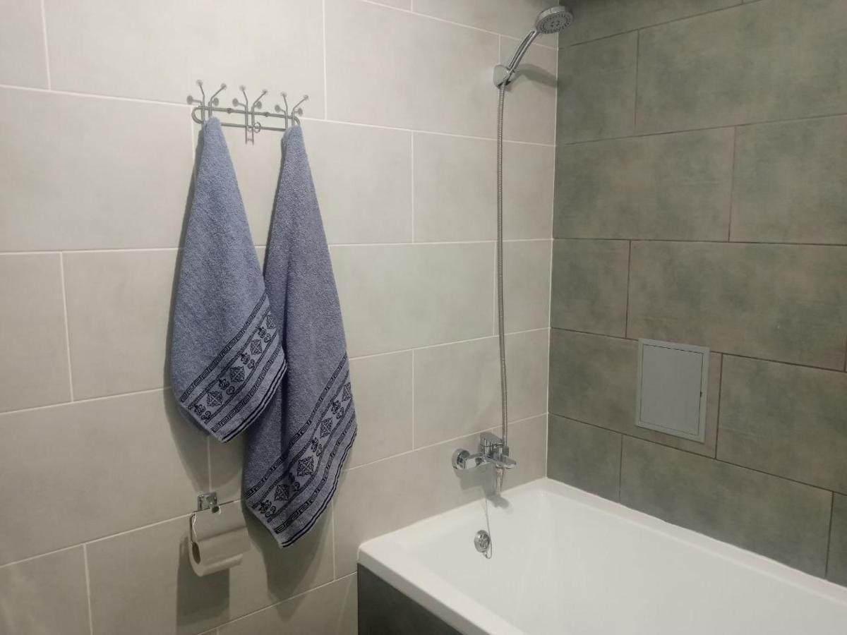 Apartment Edelweiss Užhorod Esterno foto