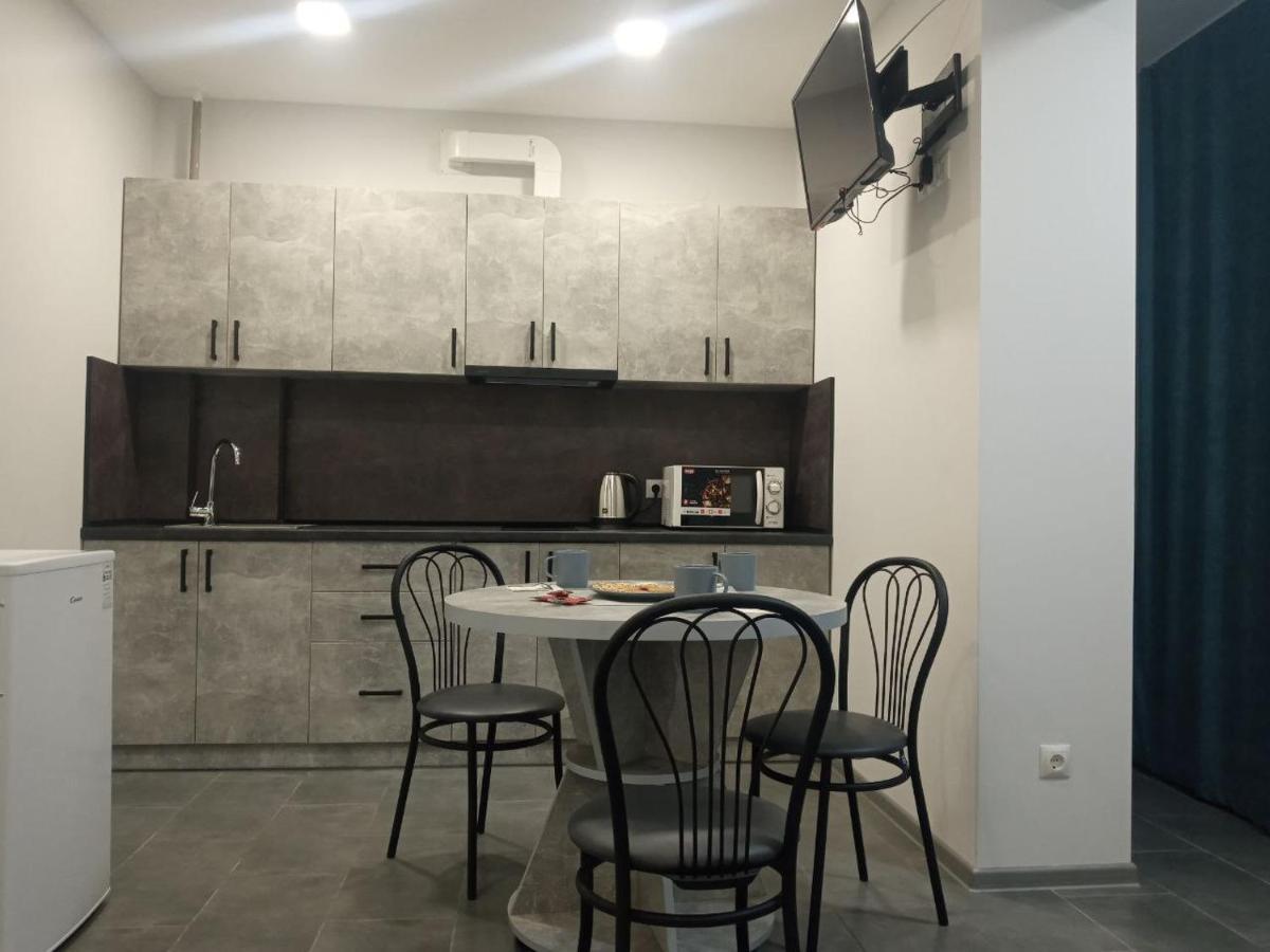 Apartment Edelweiss Užhorod Esterno foto