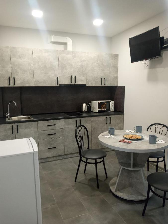 Apartment Edelweiss Užhorod Esterno foto