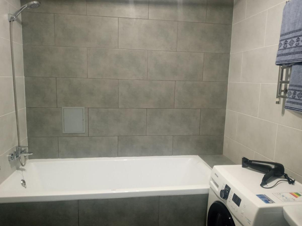 Apartment Edelweiss Užhorod Esterno foto